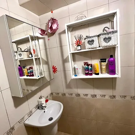 Town Place Apartment *
